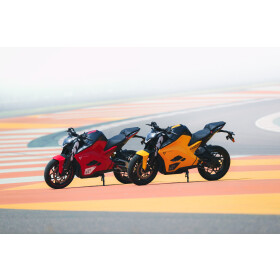 Ultraviolette F77 144 Km/h Superstreet Recon